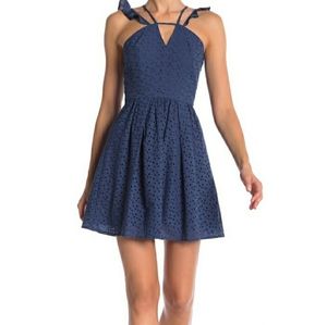 BCBGeneration Women's Flutter Sleeve Fit & Flare D